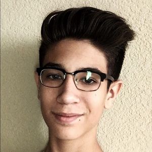 Meet your Posher, Ethan